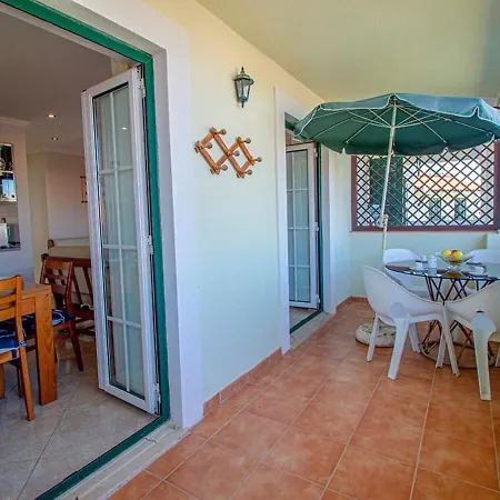 Stunning Two Bedroom In The Old Village Lägenhet