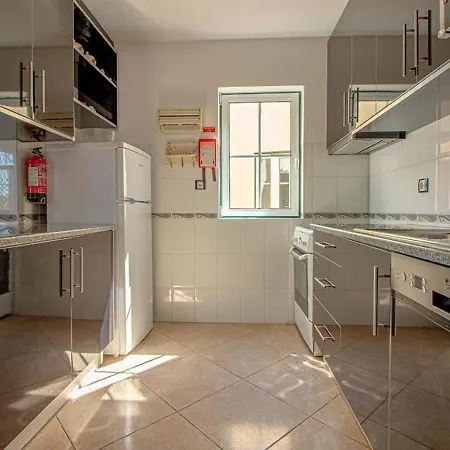 Stunning Two Bedroom In The Old Village