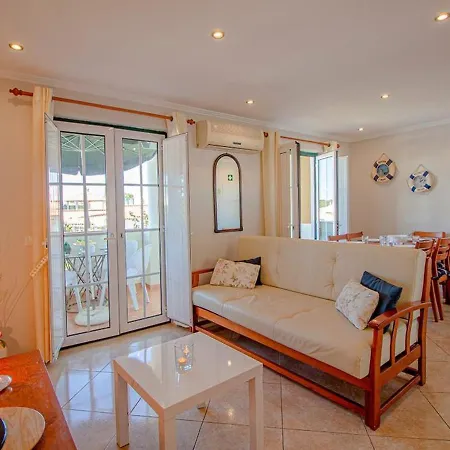 Stunning Two Bedroom In The Old Village